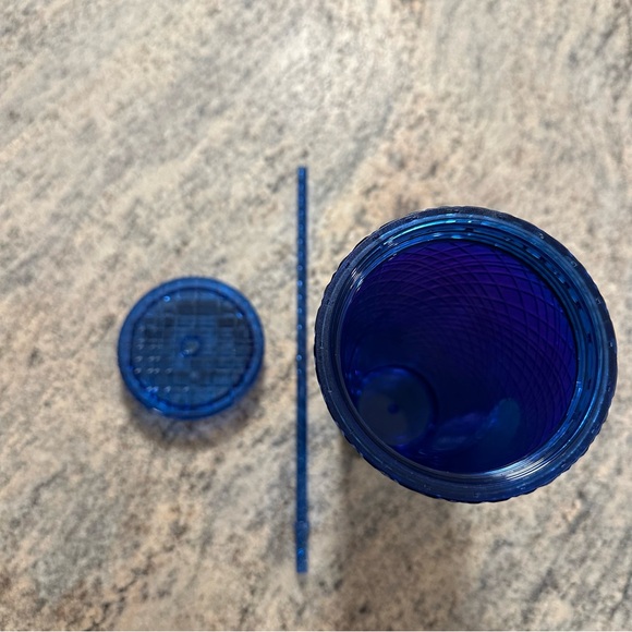 Starbucks Holiday 2022 Limited Azure Blue Tumbler Venti 24oz - Picture 6 of 6